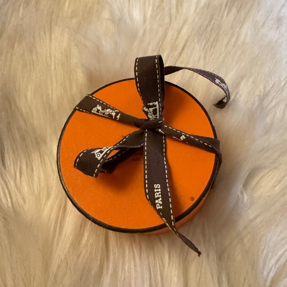 Hermès Pre-Owned 1997 Constance reversible leather belt 35.5" long, Small - Picture 2 of 11